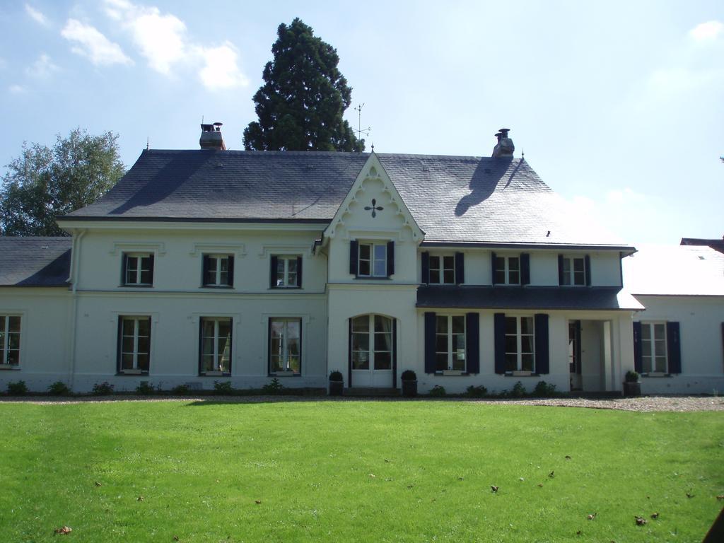 Bed and Breakfast Manoir De L'As De Trefle Isneauville Номер фото