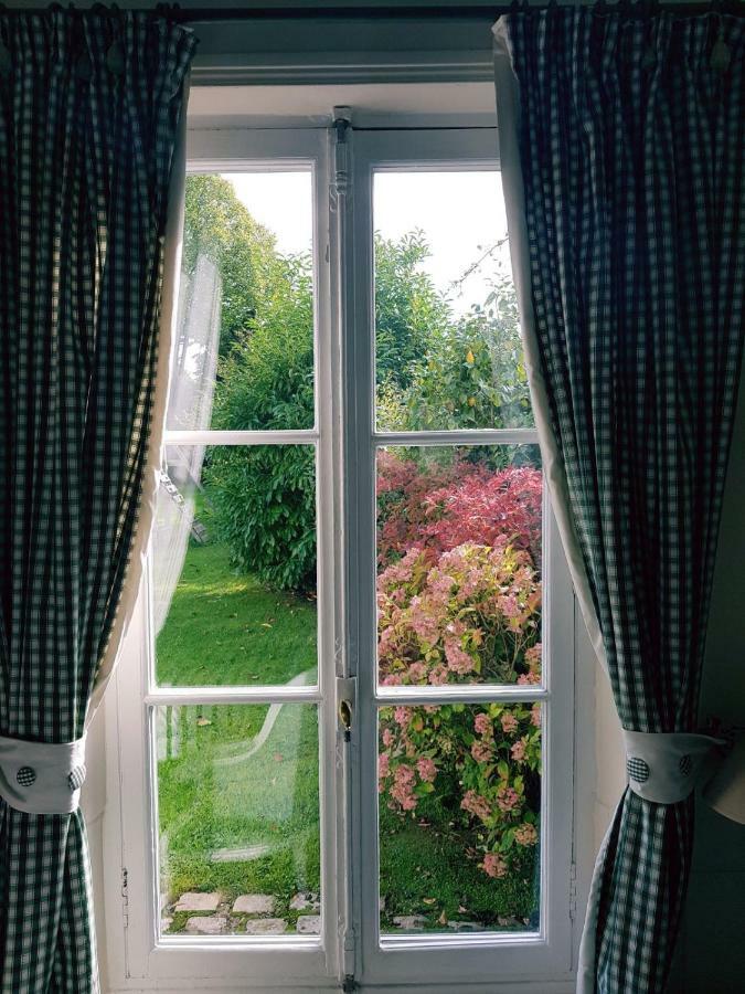Bed and Breakfast Manoir De L'As De Trefle Isneauville Екстер'єр фото