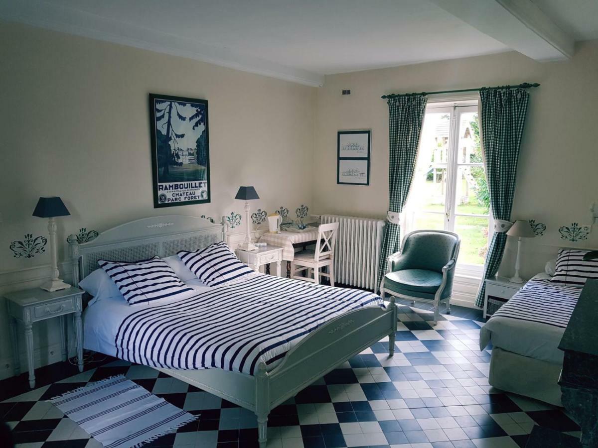 Bed and Breakfast Manoir De L'As De Trefle Isneauville Екстер'єр фото